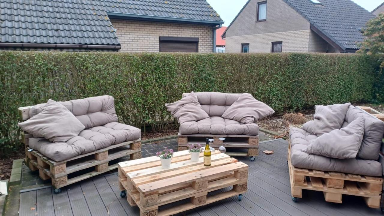 Village U33 Jabbeke  Exterior foto